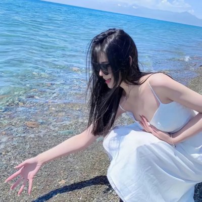 君是慕容卿似花